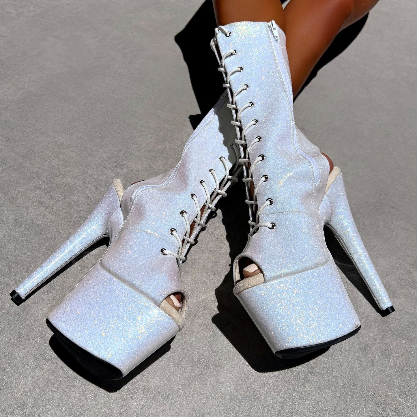 The Glitterati - OHOT Boot - Snow Kween - 7INCH