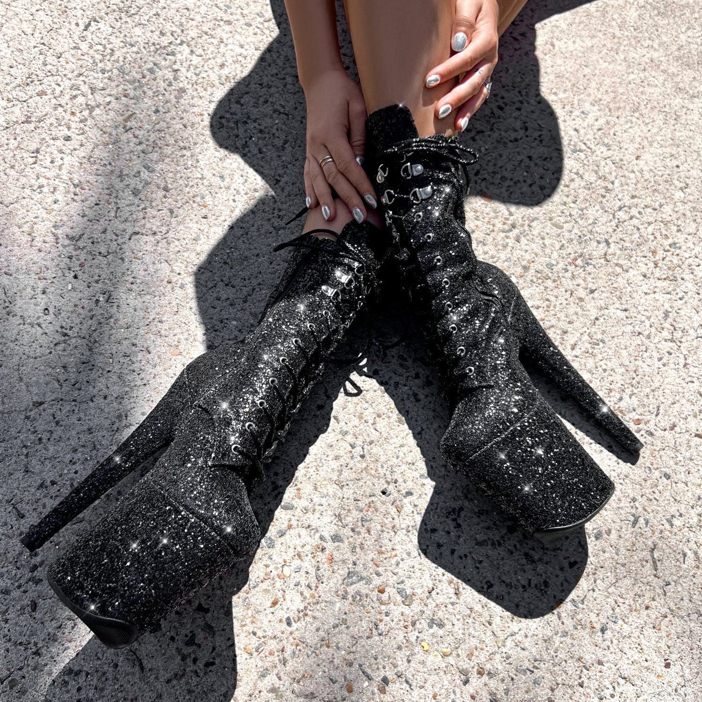 The Glitterati Xtra - Boot - BLACK CAVIAR - 8INCH