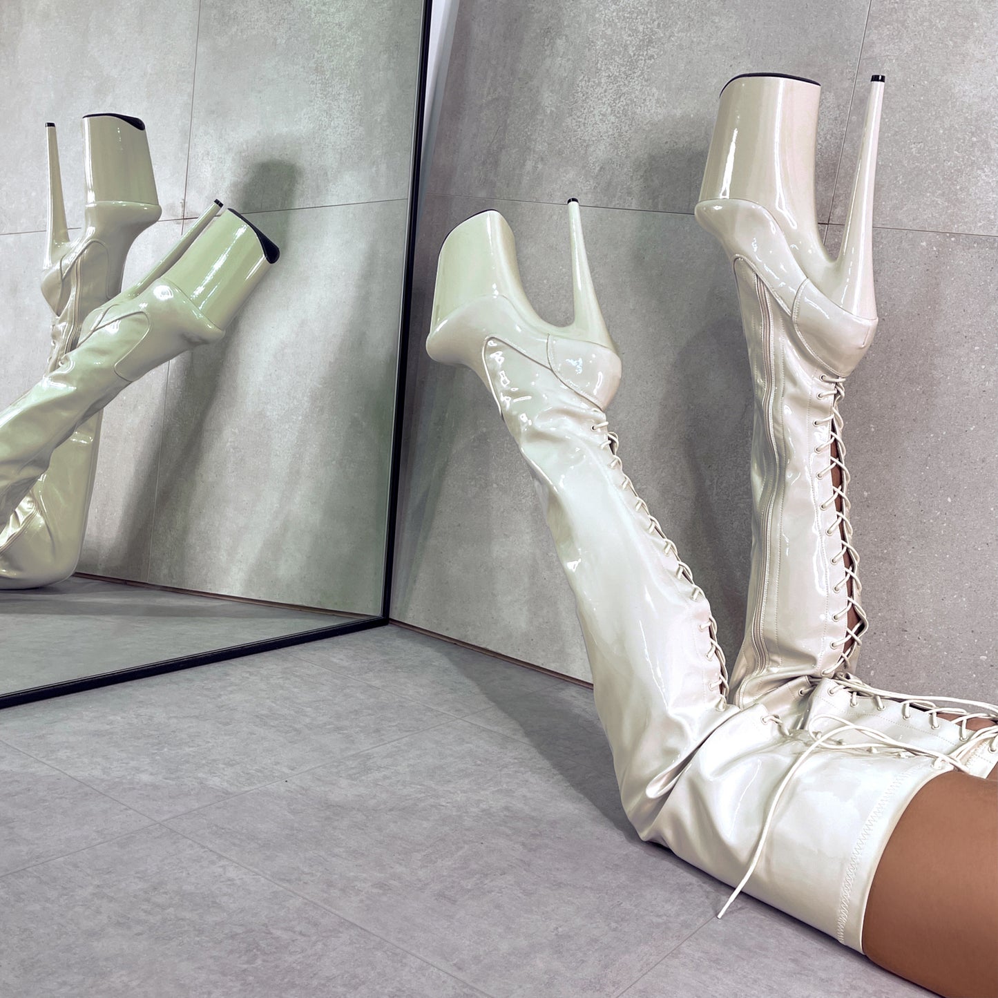 LipKit Thigh High - No Angel - 9 INCH