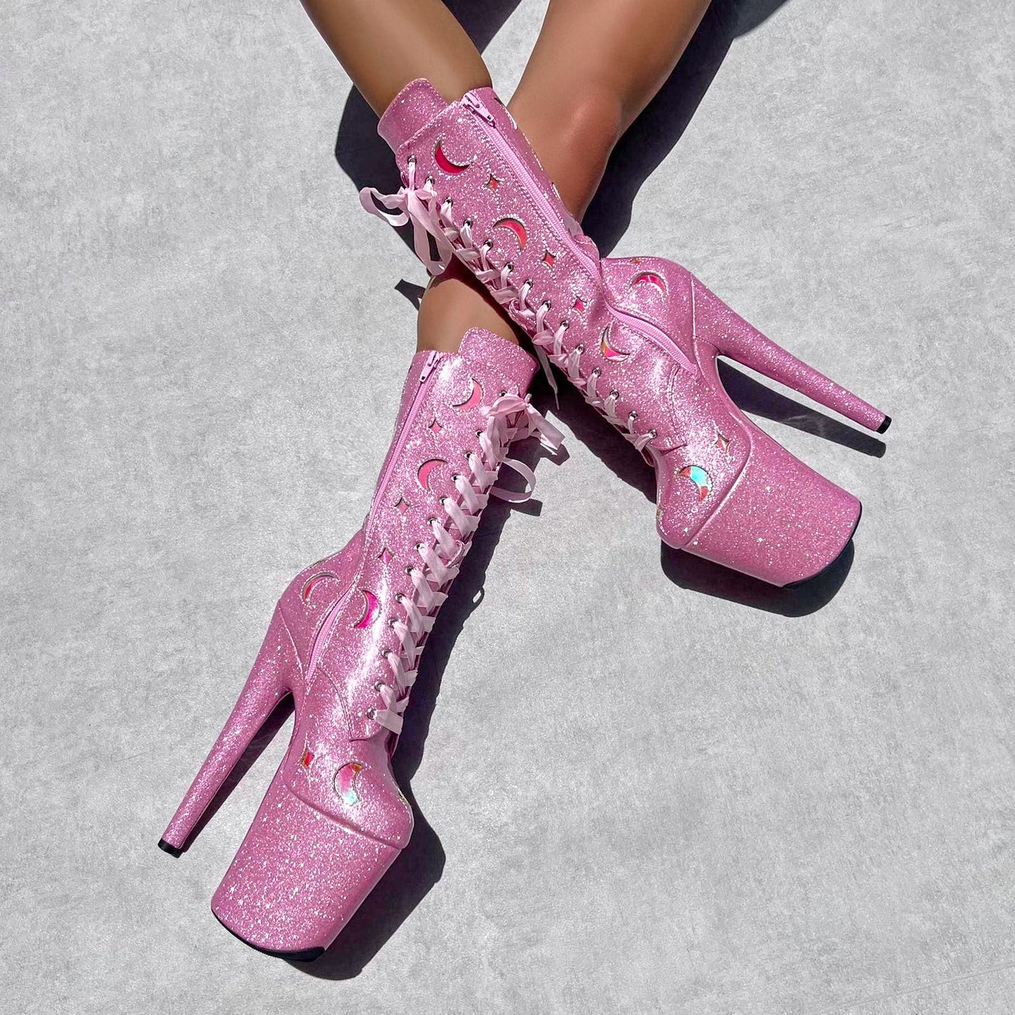 The Glitterati Cosmic Boot - Pink Sparkle - 8INCH