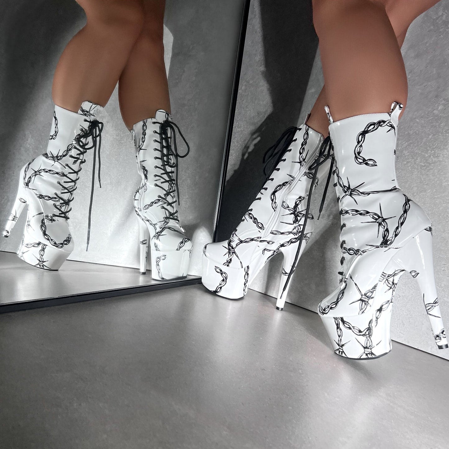 ALICE UNCHAINED - Boot - 7INCH