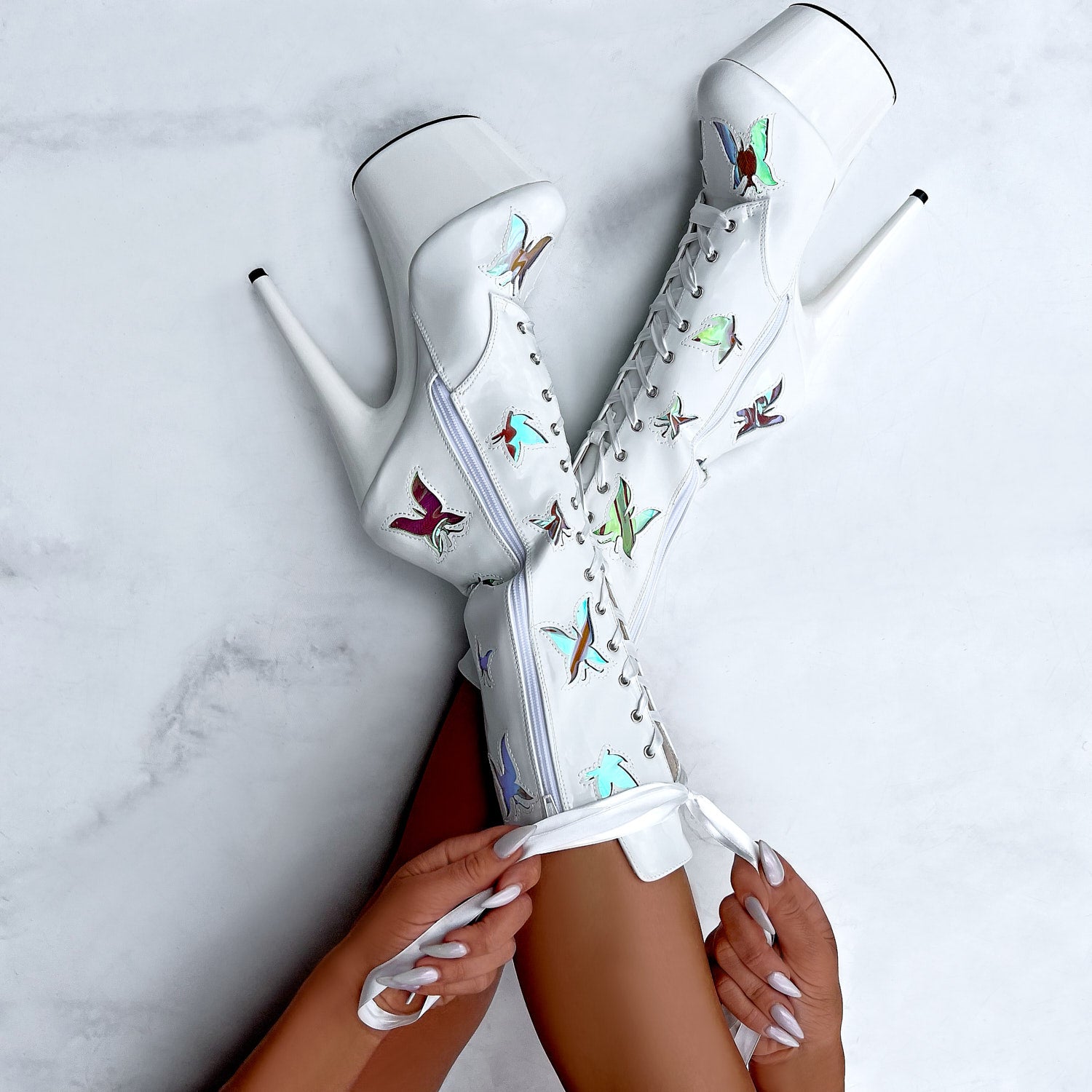 Top view of Butterfly Boot - White - 7 INCH