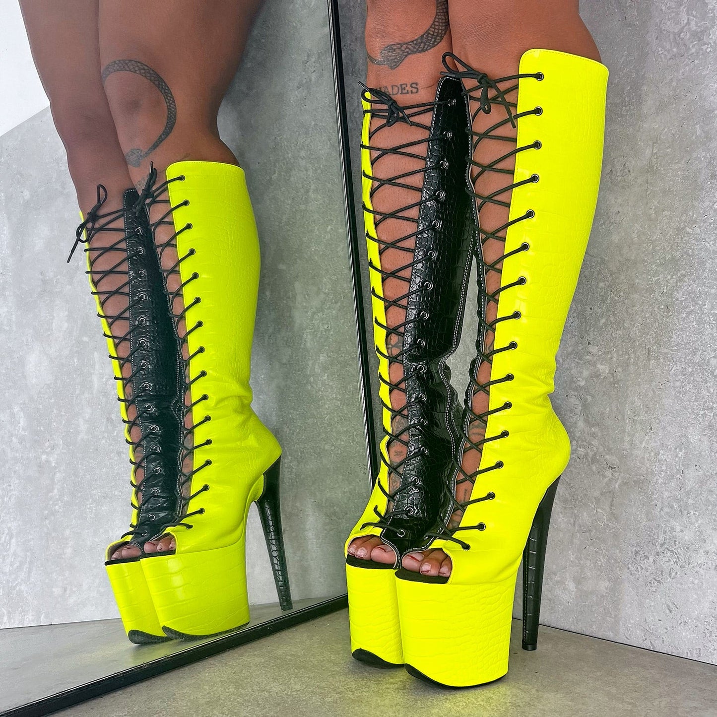 SNAPPED Black/Neon - Knee Boot Open Toe - 8INCH